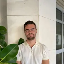 recruiter image